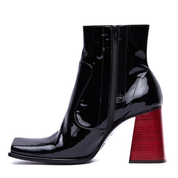 Maison Martin Margiela Red Heel Patent Leather Ankle Boots - Picture 2 of 9